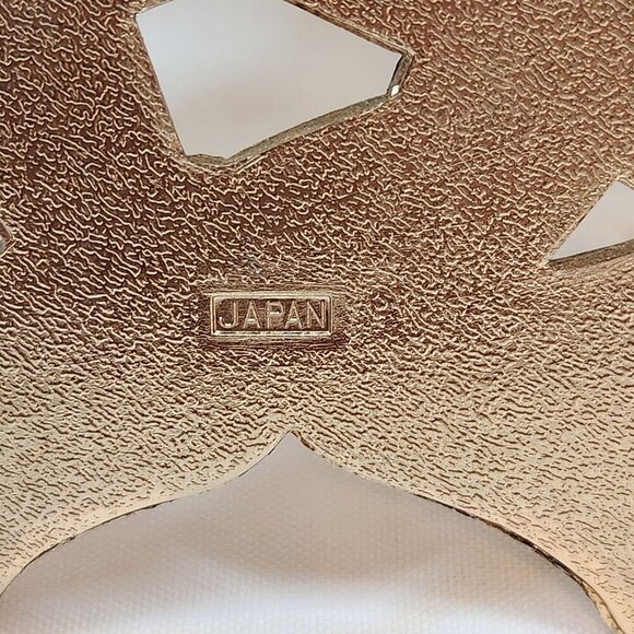 Vintage WM A Rogers Pineapple Trivet Brass Ivory Enamel and Gold Tone Japan 12" - Picture 8 of 8